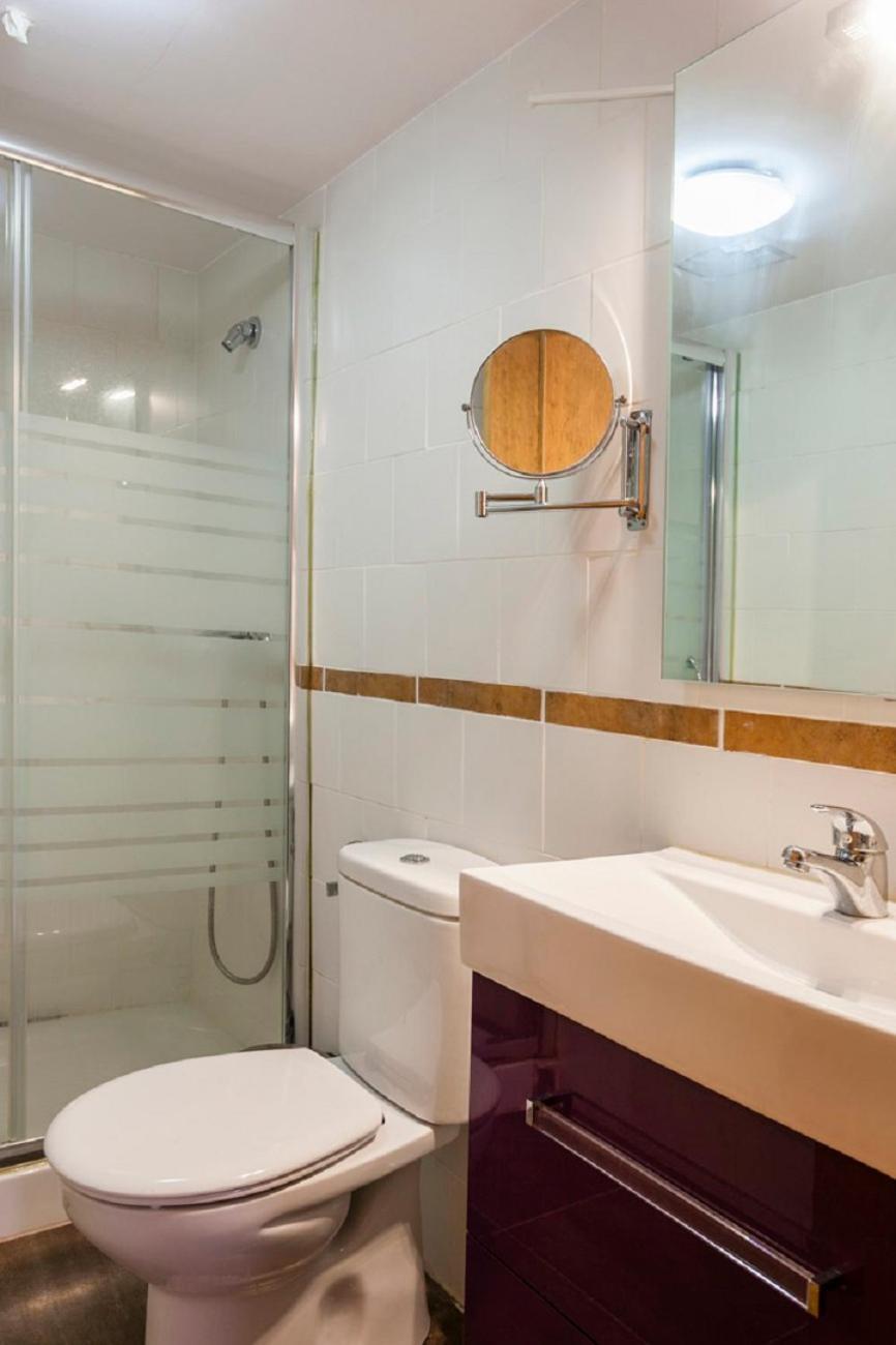 Apartamentos Casa Samper Santa Eulalia de Gállego Rum bild